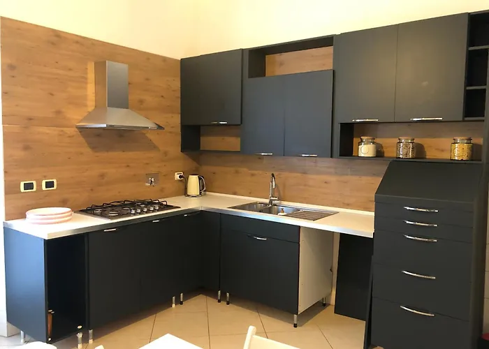 Casa Garibaldi With Parking Apartmán