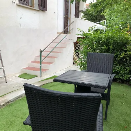 Casa Garibaldi With Parking Appartement La Spezia